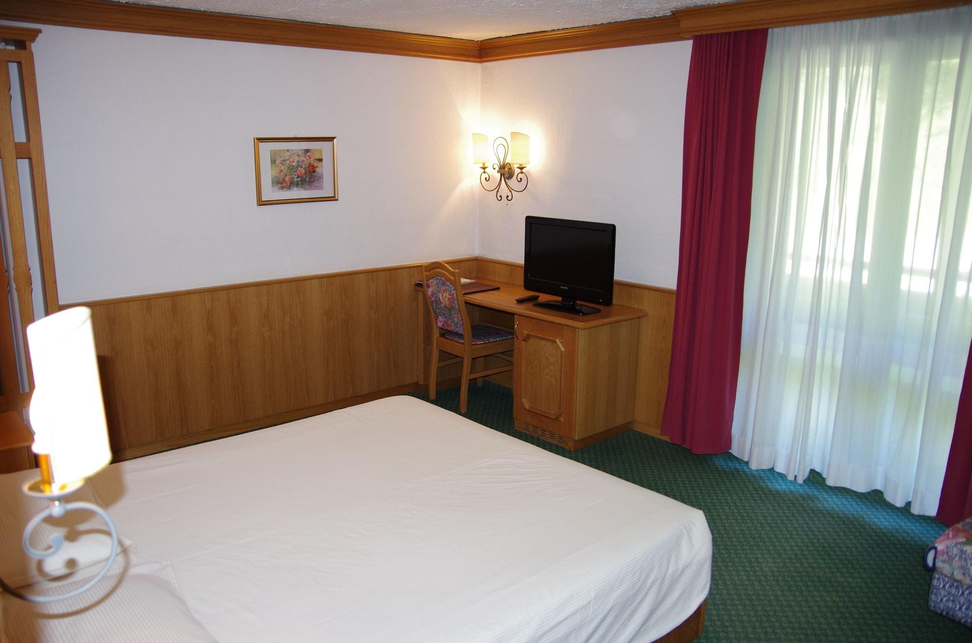Hotel Intermonti 리비뇨 외부 사진