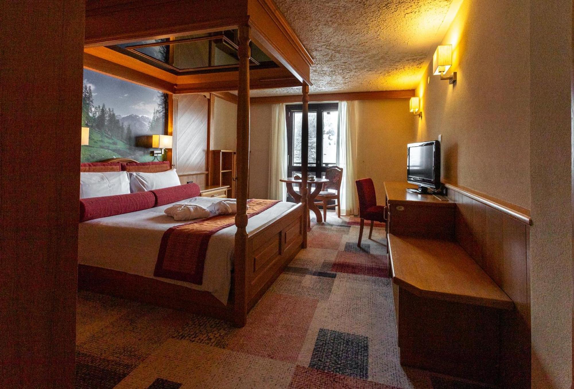 Hotel Intermonti 리비뇨 외부 사진