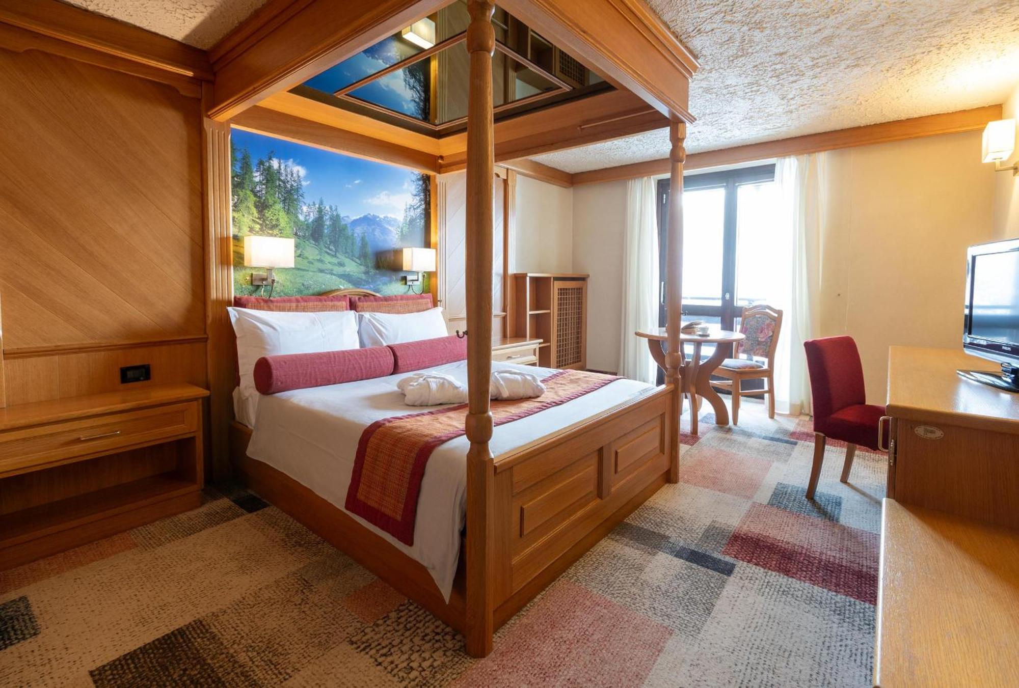 Hotel Intermonti 리비뇨 외부 사진