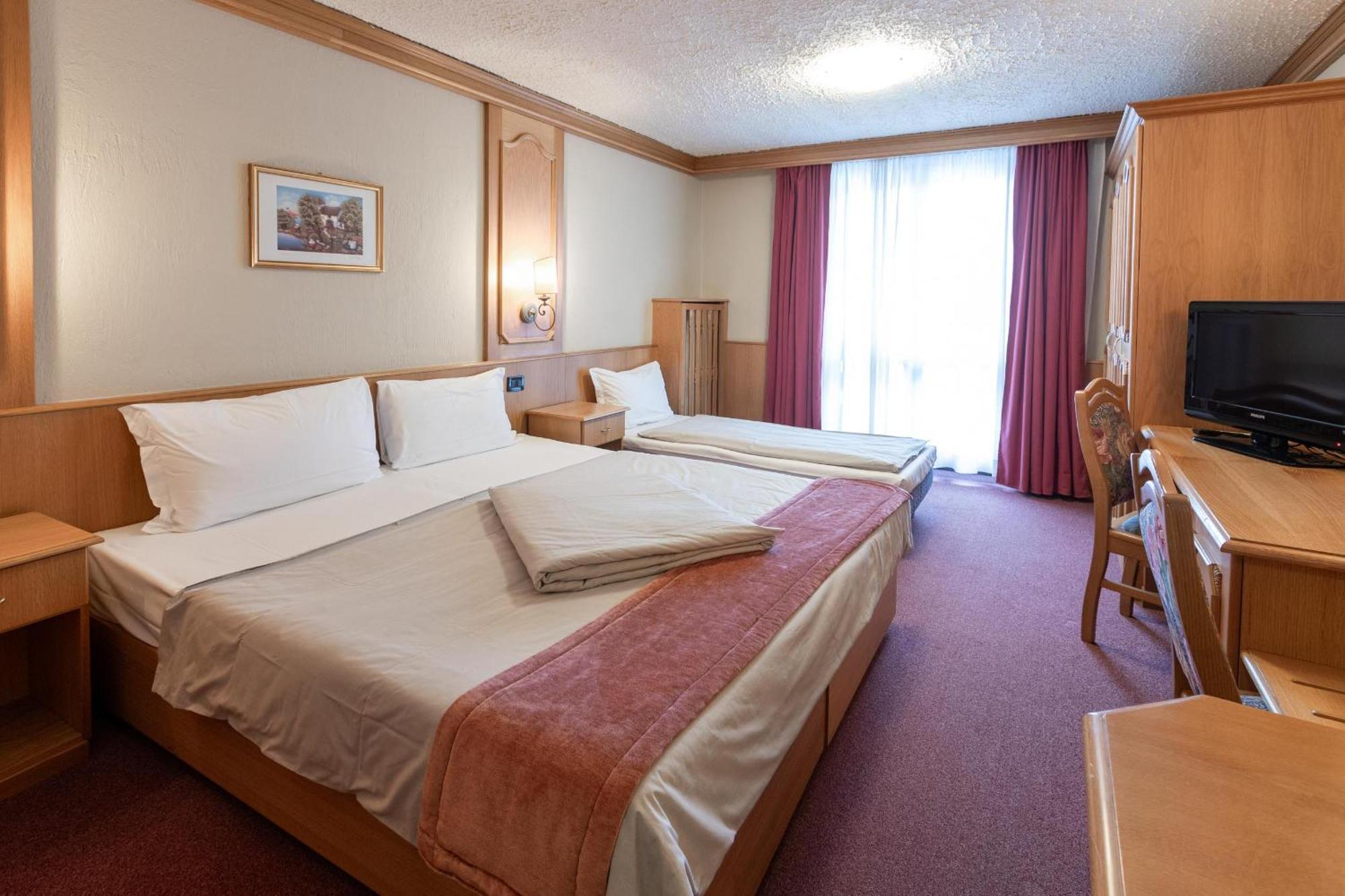Hotel Intermonti 리비뇨 객실 사진