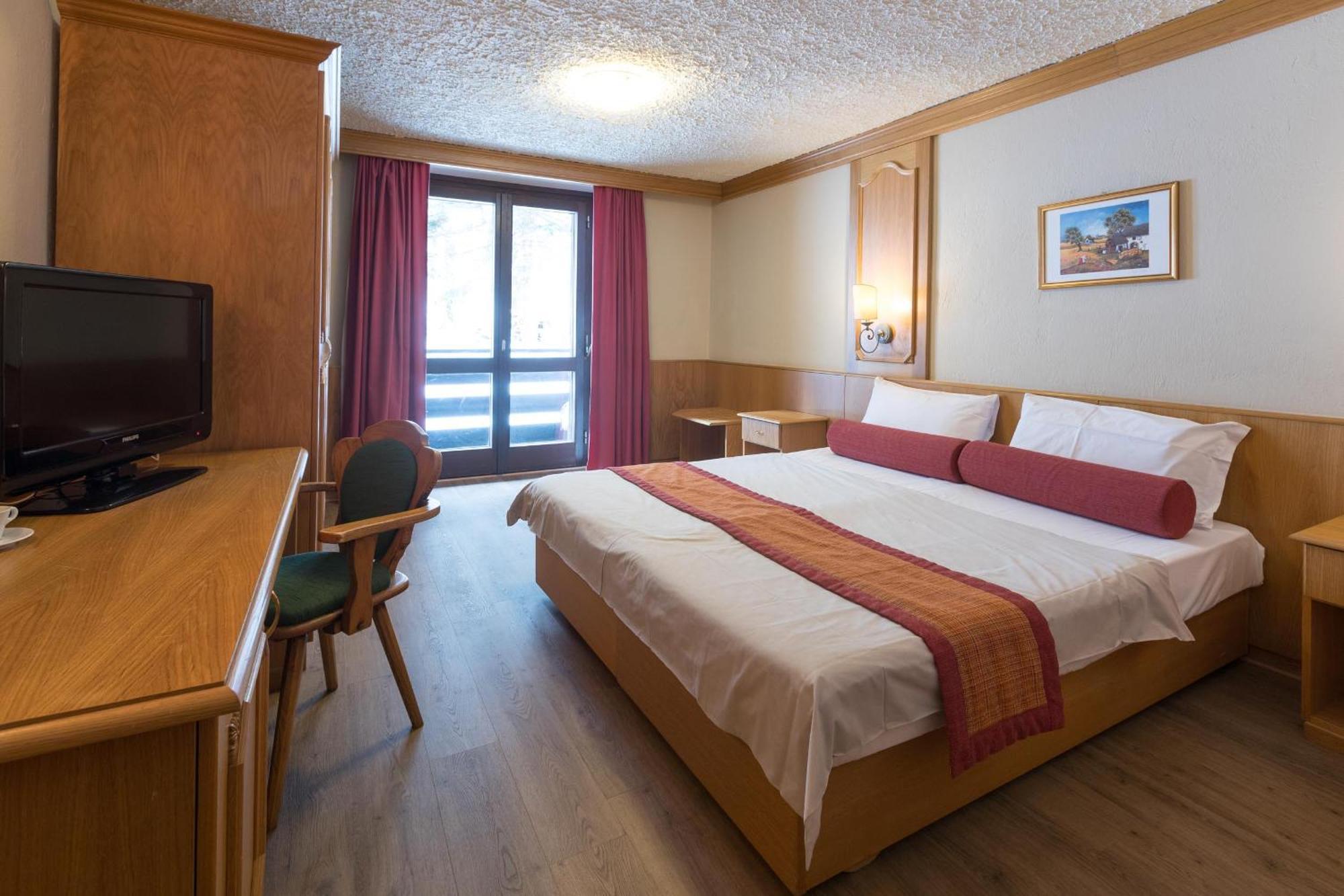 Hotel Intermonti 리비뇨 객실 사진